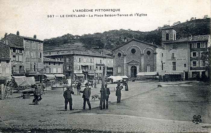 Place Saléon-Terras du village Le Cheylard, Ardèche, au début des années 1920